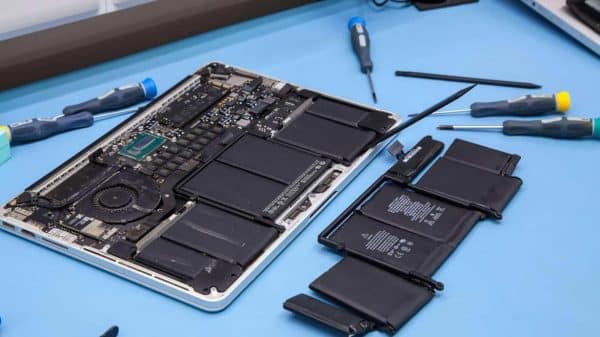Macbook Air A1369 Batarya / Pil Değişimi - Görsel 3