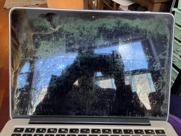 Macbook Air M1 Ekran Tamiri / Değişimi - Görsel 2